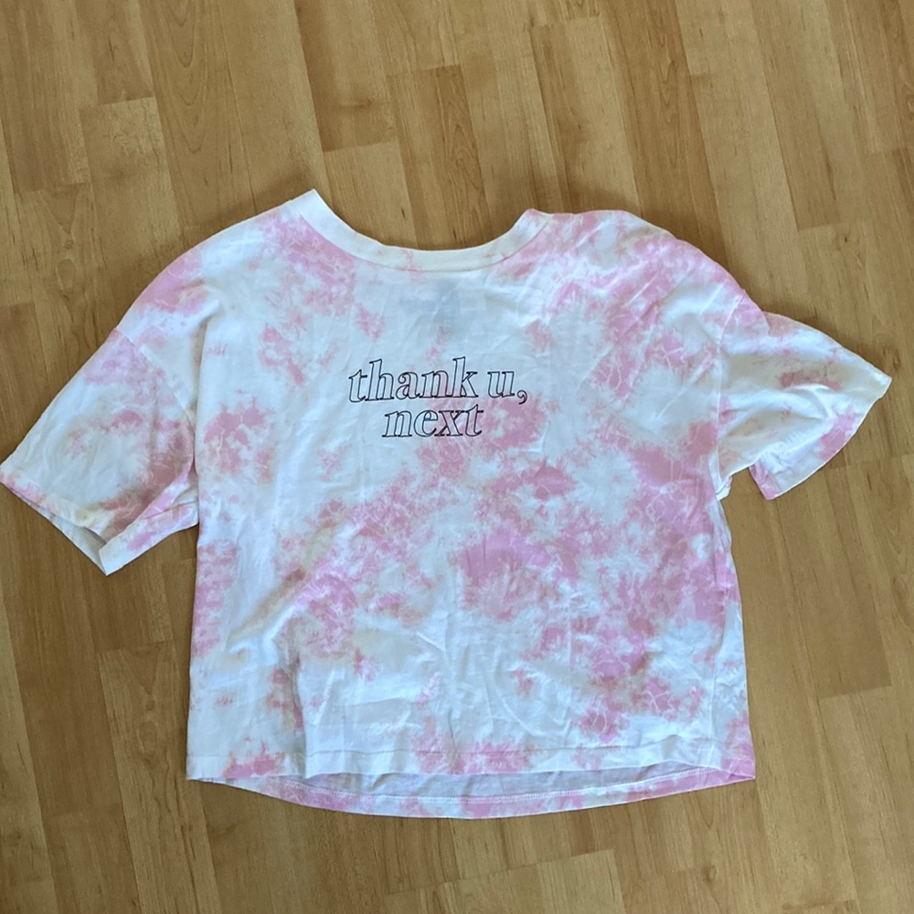 Arianna Grande cropped shirt extra small